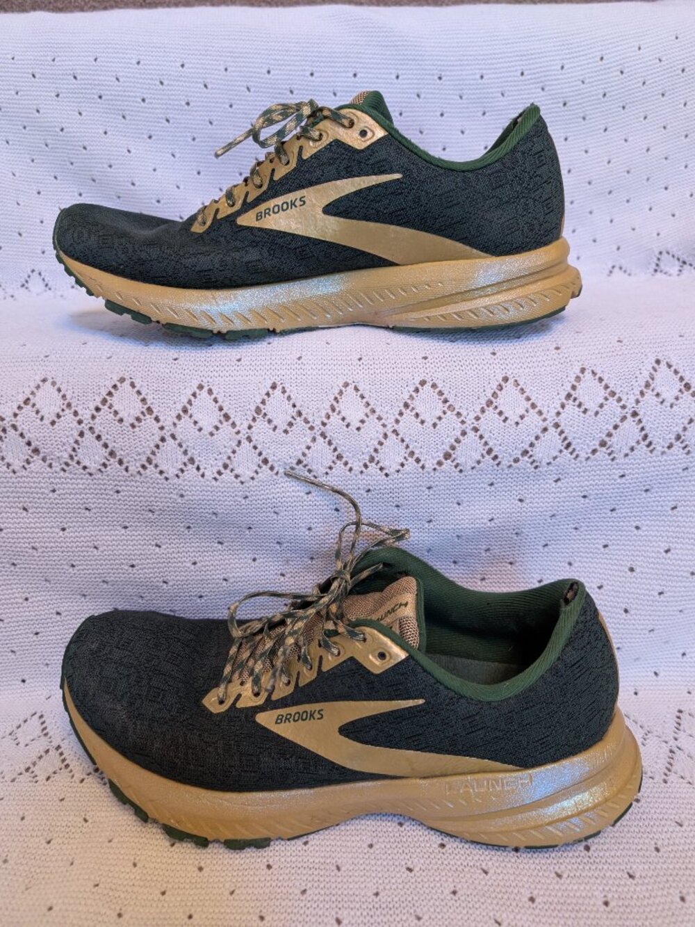 Brooks Launch 7 running shoe Run Lucky St. Patricks Day Green gold size 9 - Picture 7 of 11